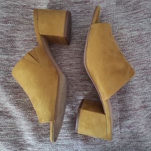 Kelly and Katie yellow mules
